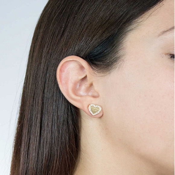 Michael Kors Crystal Heart Studs Earrings Gold Tone - Picture 4 of 11